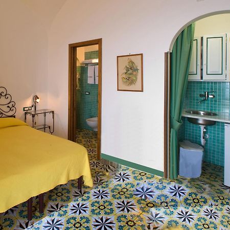 La Caravella Di Positano - Relais, Beach & Residences Kültér fotó