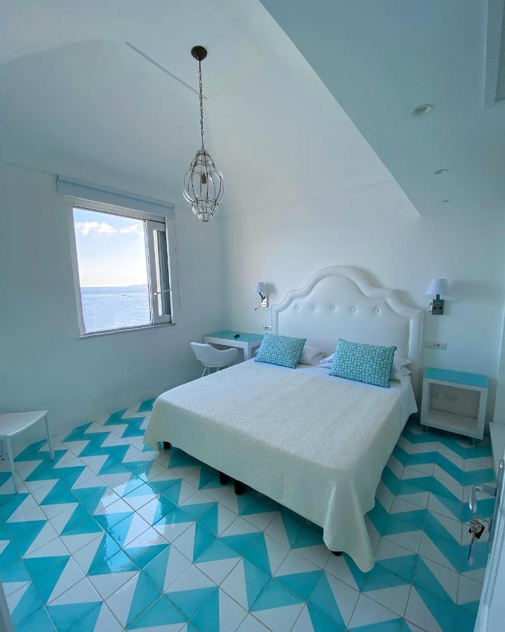 La Caravella Di Positano - Relais, Beach & Residences Kültér fotó