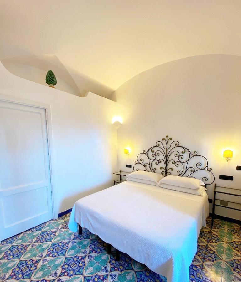 La Caravella Di Positano - Relais, Beach & Residences Kültér fotó