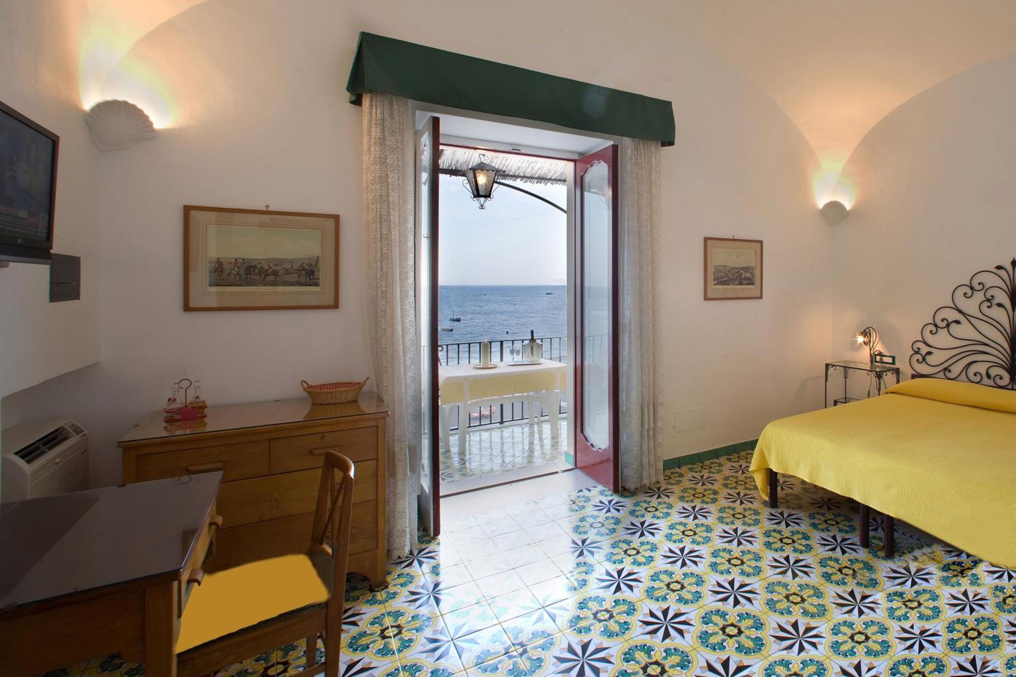 La Caravella Di Positano - Relais, Beach & Residences Kültér fotó