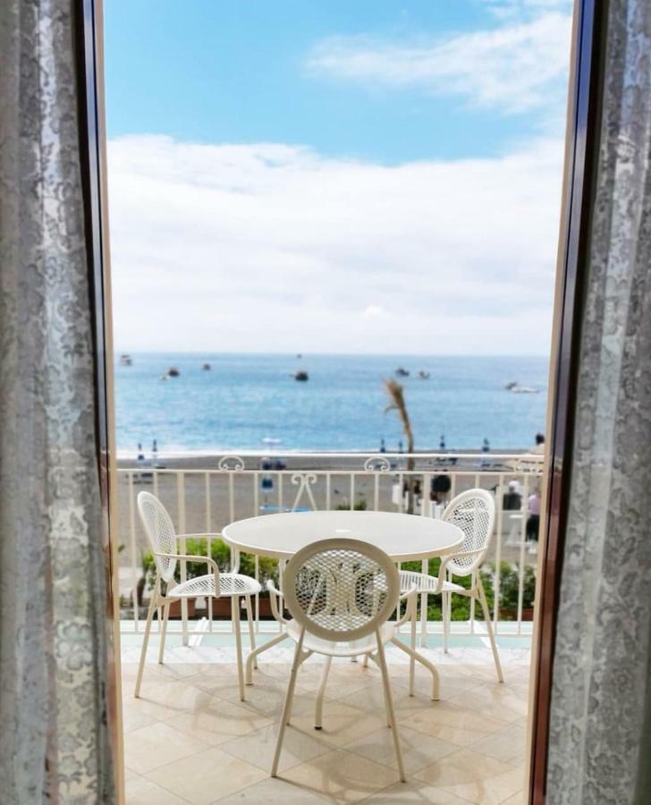 La Caravella Di Positano - Relais, Beach & Residences Kültér fotó