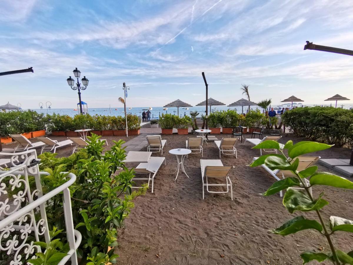 La Caravella Di Positano - Relais, Beach & Residences Kültér fotó