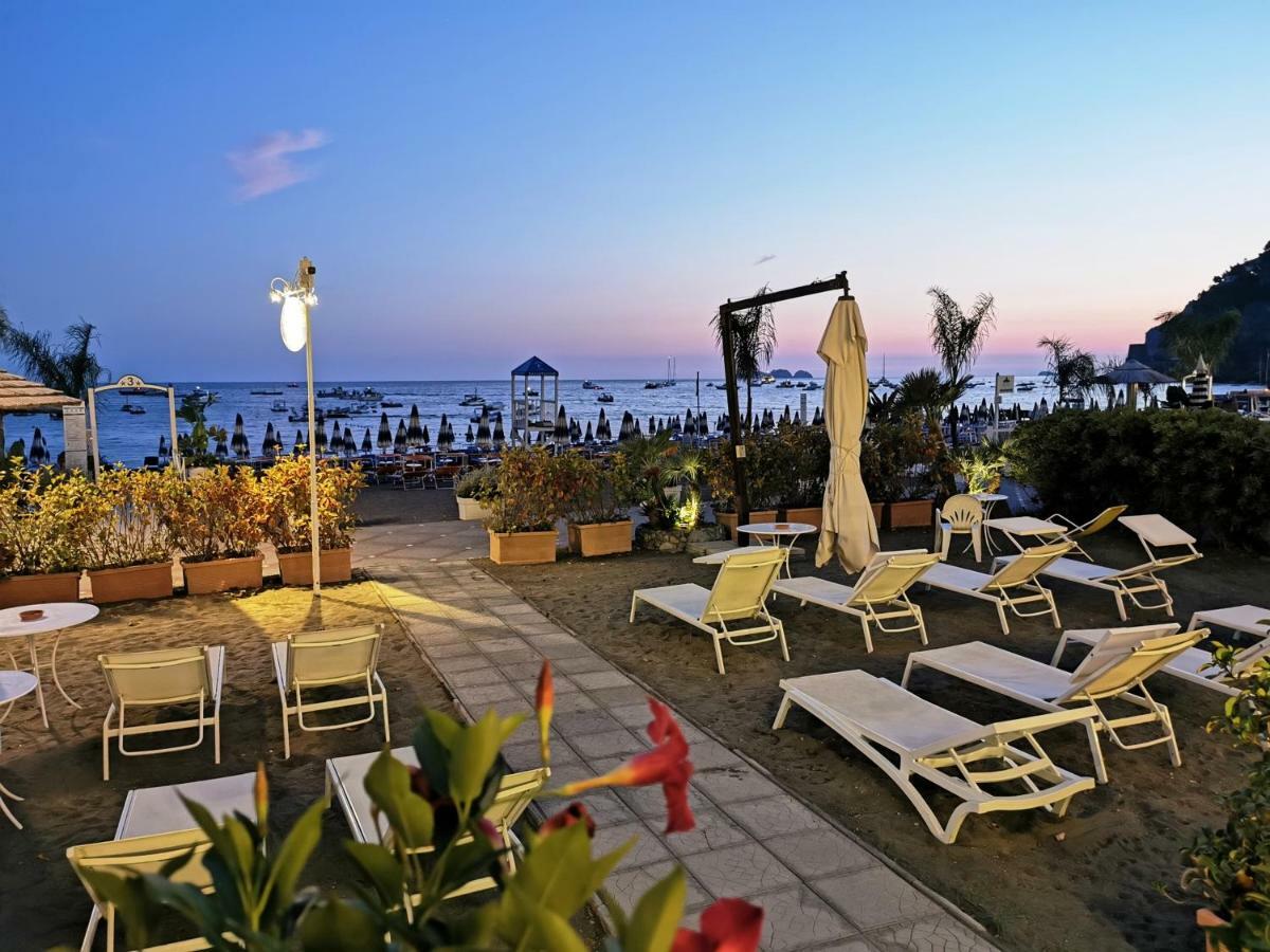 La Caravella Di Positano - Relais, Beach & Residences Kültér fotó