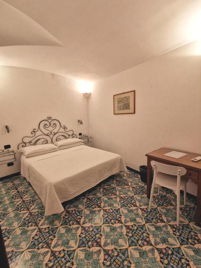 La Caravella Di Positano - Relais, Beach & Residences Kültér fotó
